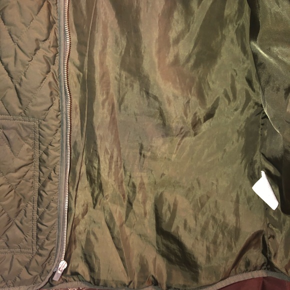 OLD NAVY Quilted Army Green Vest Size Medium M - Picture 4 of 6